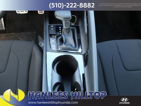 New 2025 Hyundai Elantra SEL image 17