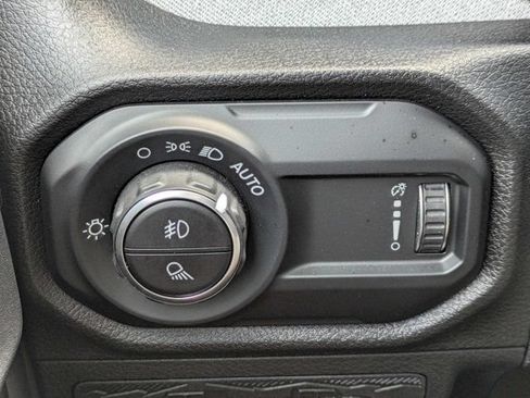 Certified 2025 Jeep Gladiator Sport AWD/4WD image 25