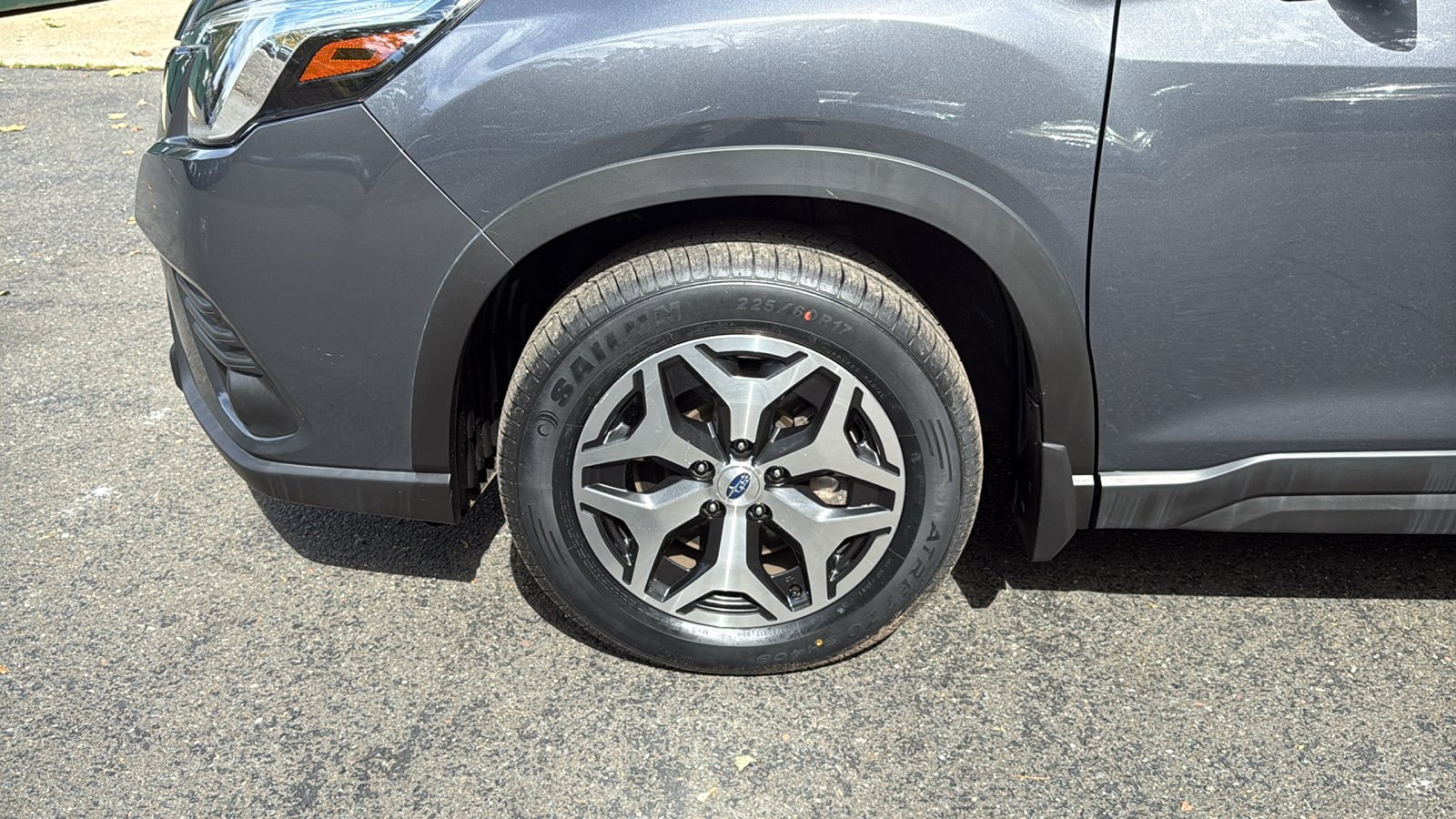 Certified 2023 Subaru Forester Premium AWD/4WD image 10