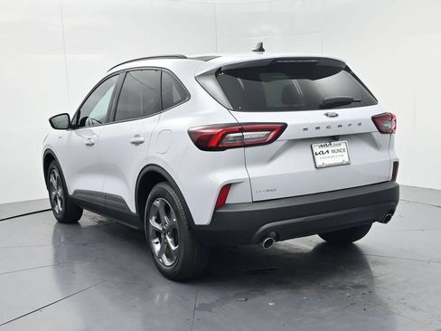 Used 2025 Ford Escape ST-Line FWD image 6