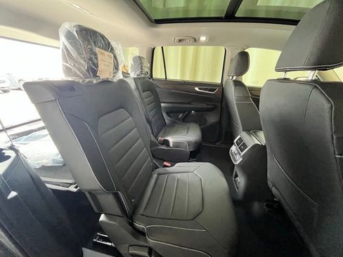 New 2026 Volkswagen Atlas SEL AWD/4WD image 24