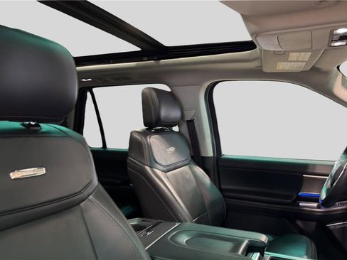 Used 2025 Ford Expedition Platinum AWD/4WD image 27