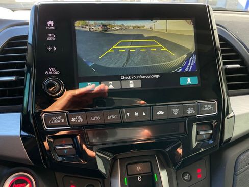 Certified 2024 Honda Odyssey EX-L image 17