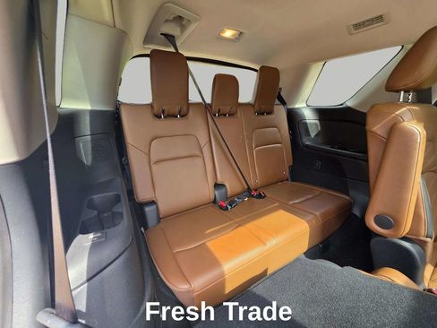 Used 2023 Nissan Pathfinder Platinum w/ Lighting Package (N93) AWD/4WD image 9