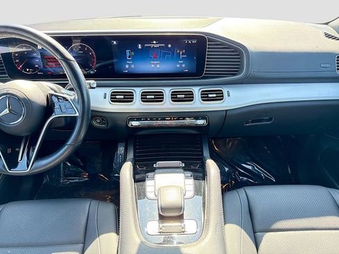 Used 2025 Mercedes-Benz GLS 450 4MATIC image 20