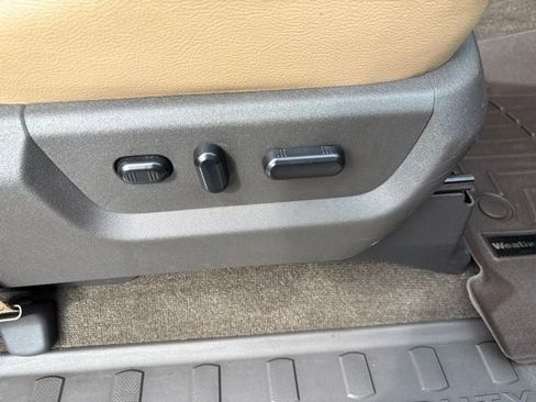 Used 2015 Ford F350 Lariat RWD image 10
