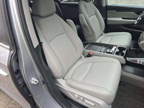 Used 2024 Honda Odyssey EX-L image 14