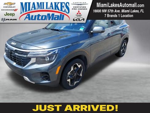 Used 2024 Kia Seltos EX FWD image 1
