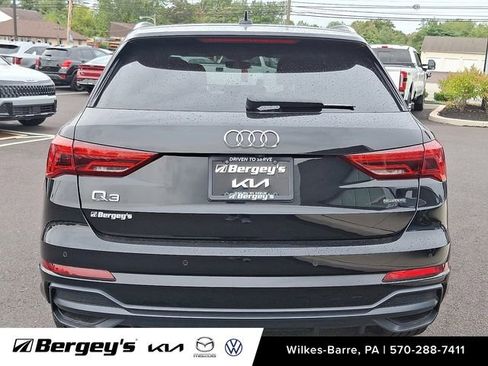 Used 2021 Audi Q3 2.0T Premium Plus w/ Premium Plus Package image 4