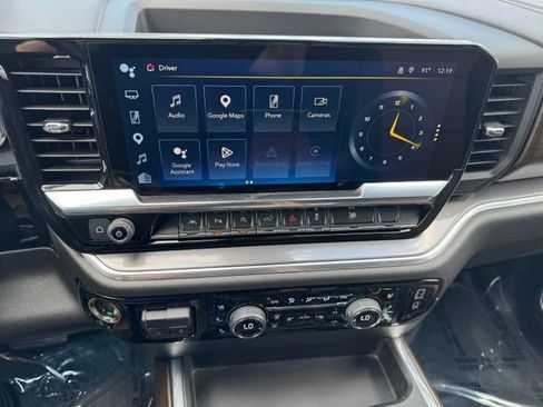 Certified 2025 Chevrolet Silverado 1500 High Country AWD/4WD image 16