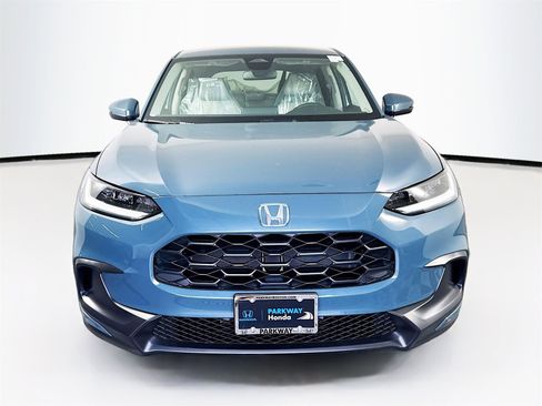 New 2026 Honda HR-V LX image 2