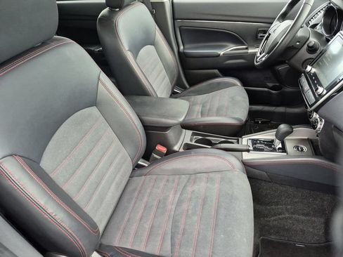 Used 2025 Mitsubishi Outlander Sport SE AWD/4WD image 30