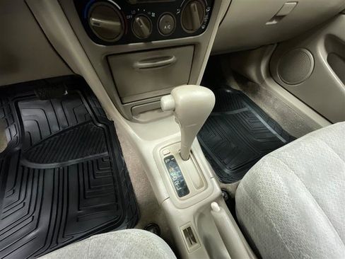 Used 2000 Toyota Corolla image 15