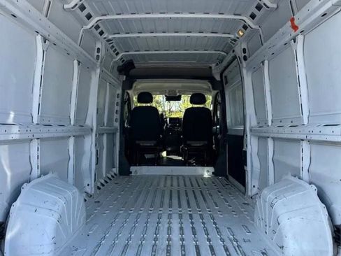 Used 2023 RAM ProMaster 2500 image 8