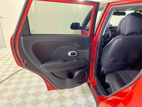 Used 2017 Kia Soul + w/ Designer's Package image 29