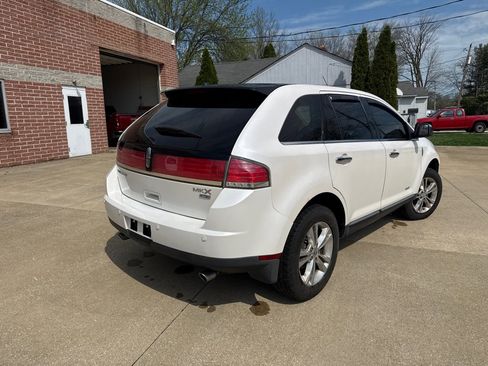 Used 2010 Lincoln MKX AWD image 6