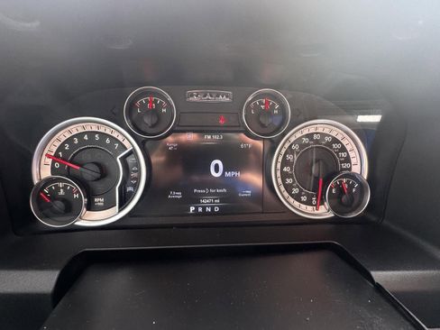 Used 2015 RAM 2500 Big Horn image 21