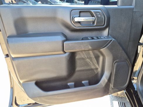 Used 2026 Chevrolet Silverado 2500 Custom AWD/4WD image 10