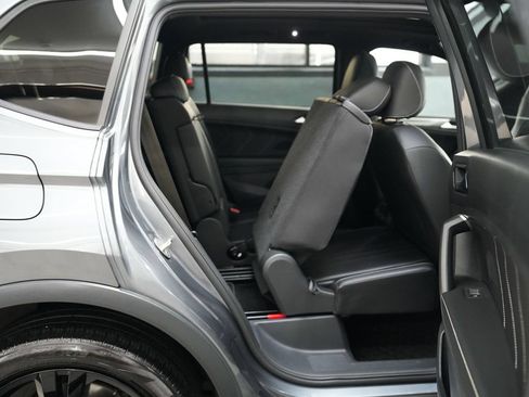 Used 2024 Volkswagen Tiguan SE R-Line FWD image 33