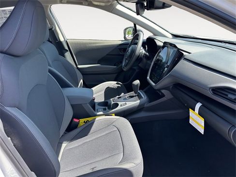 Used 2025 Subaru Crosstrek 2.0i Premium image 15