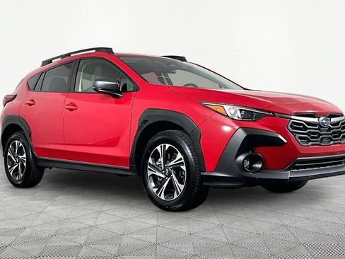 Used 2025 Subaru Crosstrek 2.5i Premium AWD/4WD image 3