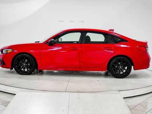 Used 2023 Honda Civic Sport image 4