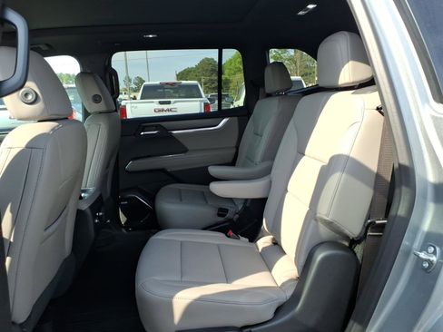 New 2026 GMC Acadia Elevation w/ Elevation Premium Package image 23