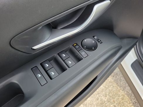 Used 2026 Hyundai Tucson SE image 12