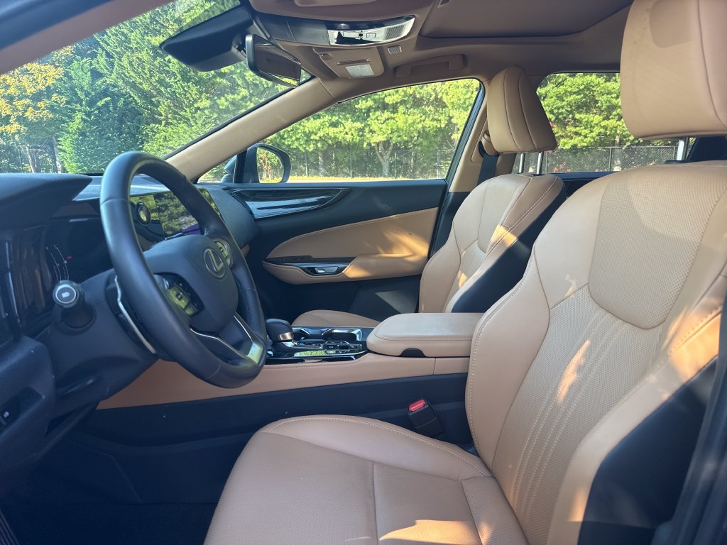 Used 2025 Lexus NX 350 AWD w/ Accessory Package (2T) image 11