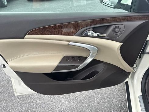 Used 2013 Buick Regal Premium FWD image 14