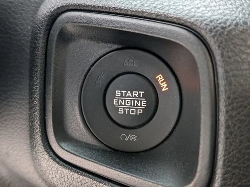 Used 2026 Jeep Gladiator Sport AWD/4WD image 32