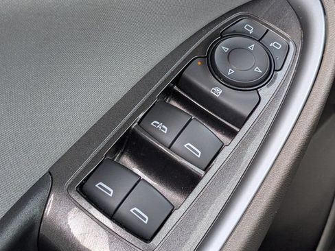 Used 2025 Chevrolet Malibu LT FWD image 24