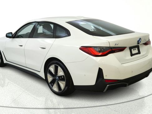 Used 2023 BMW i4 eDrive35 RWD image 5