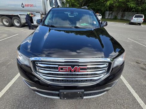 Used 2019 GMC Acadia SLT image 2