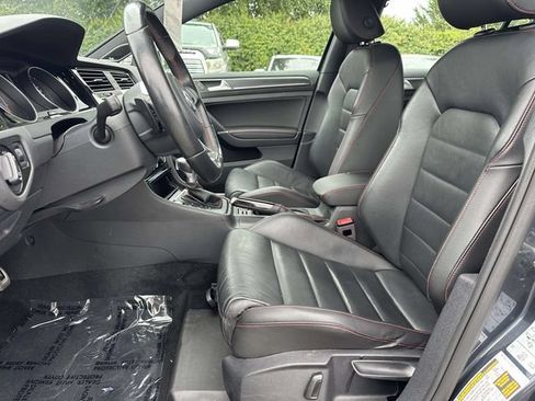 Used 2019 Volkswagen GTI SE FWD image 14