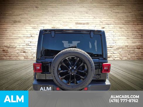 Used 2025 Jeep Wrangler Unlimited Sahara w/ Safety Group AWD/4WD image 12
