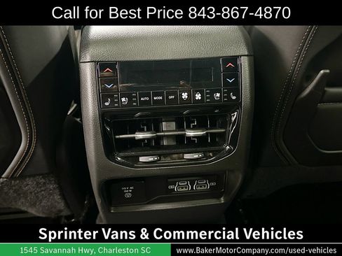 Used 2023 Jeep Grand Cherokee Summit AWD/4WD image 27