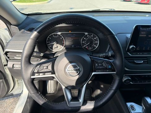 Used 2019 Nissan Altima 2.5 SV image 26