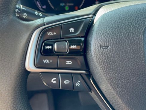 Used 2022 Honda Accord LX image 17
