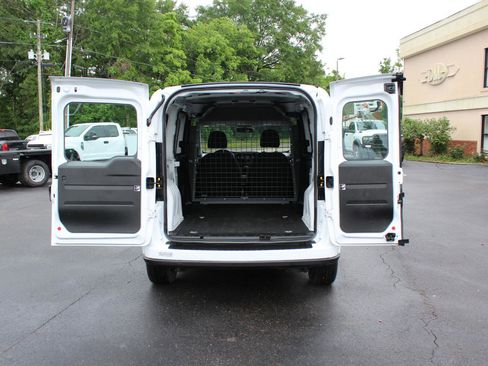 Used 2022 RAM ProMaster City Tradesman FWD image 15