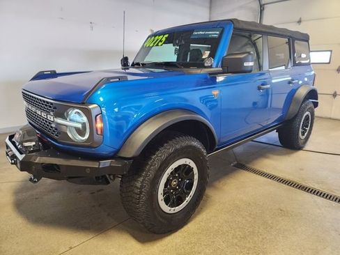 Used 2021 Ford Bronco Badlands image 8