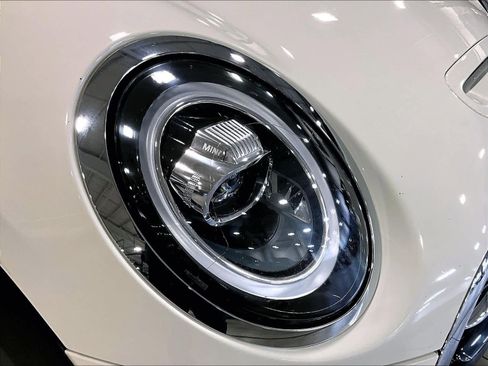 Used 2019 MINI Cooper S image 33