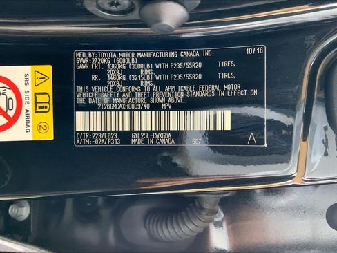 Used 2017 Lexus RX 450h AWD w/ Cold Weather Package image 31