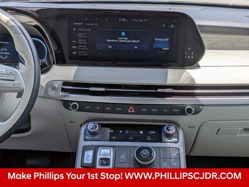 Used 2025 Hyundai Palisade Calligraphy FWD image 17