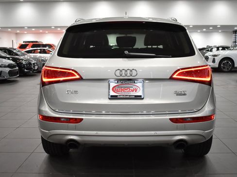 Used 2015 Audi Q5 2.0T Premium Plus w/ Technology Package image 10