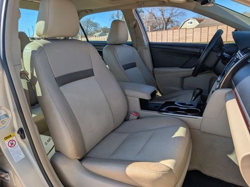 Used 2013 Toyota Camry XLE w/ Leather Pkg image 23
