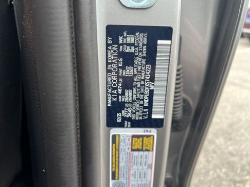 Used 2025 Kia Sportage LX FWD image 34