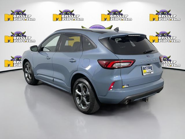Used 2023 Ford Escape ST-Line w/ Equipment Group 301A AWD/4WD image 7