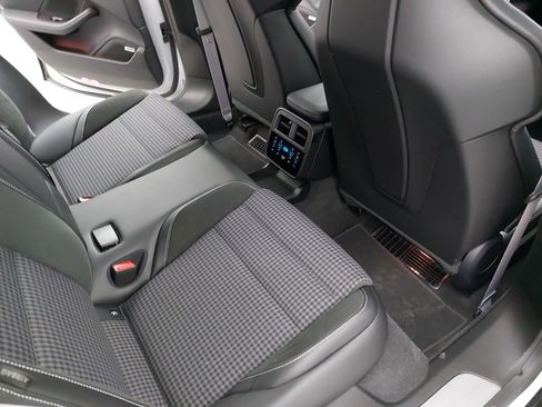 Used 2025 Porsche Taycan 4S image 13