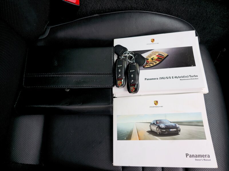 Used 2014 Porsche Panamera AWD/4WD image 35